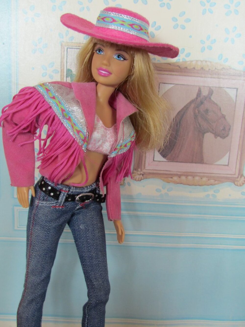 BARBIE ARTICULATED w 3 OUTFITS; RODEO WESTERN FRINGE JACKETS BOOTS HAT JEANS